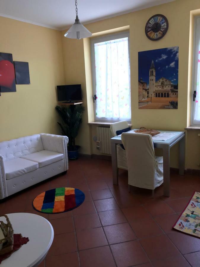 Centralhouse Сполето Екстериор снимка